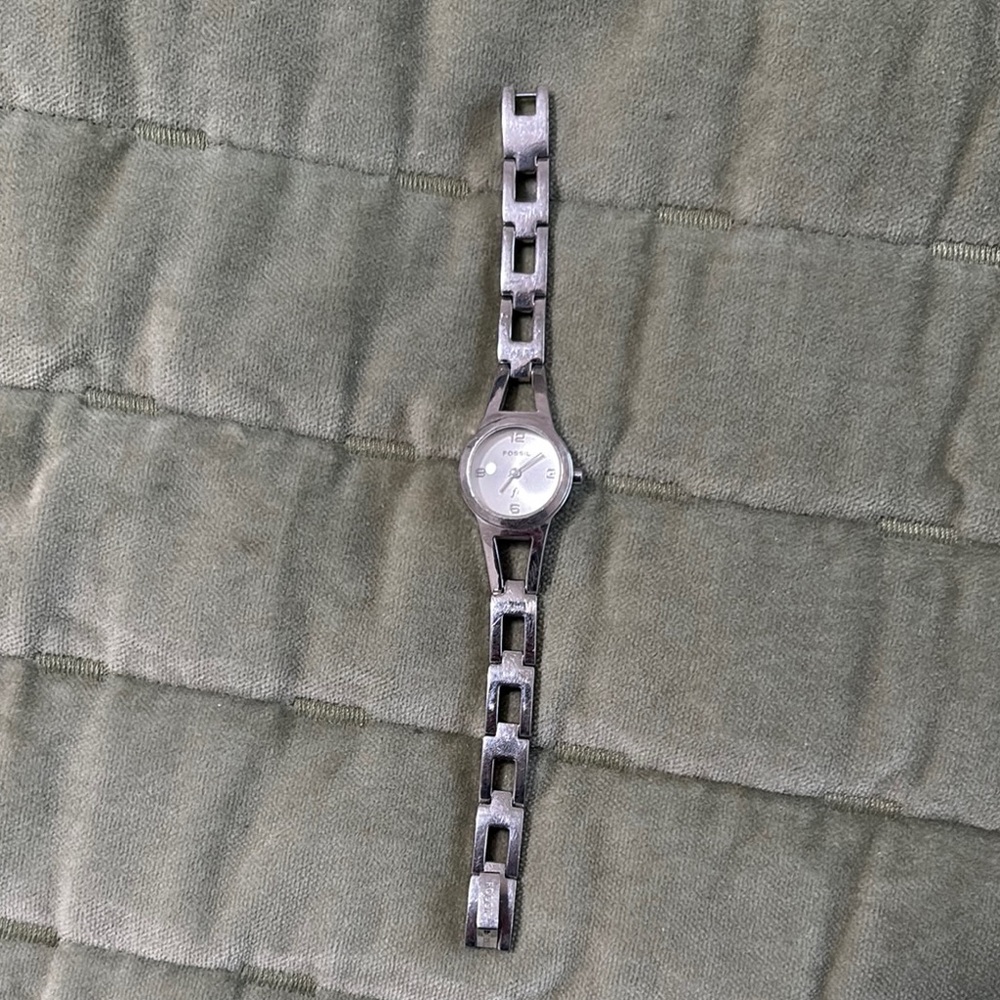 Silver Chain Link Fossil Watch